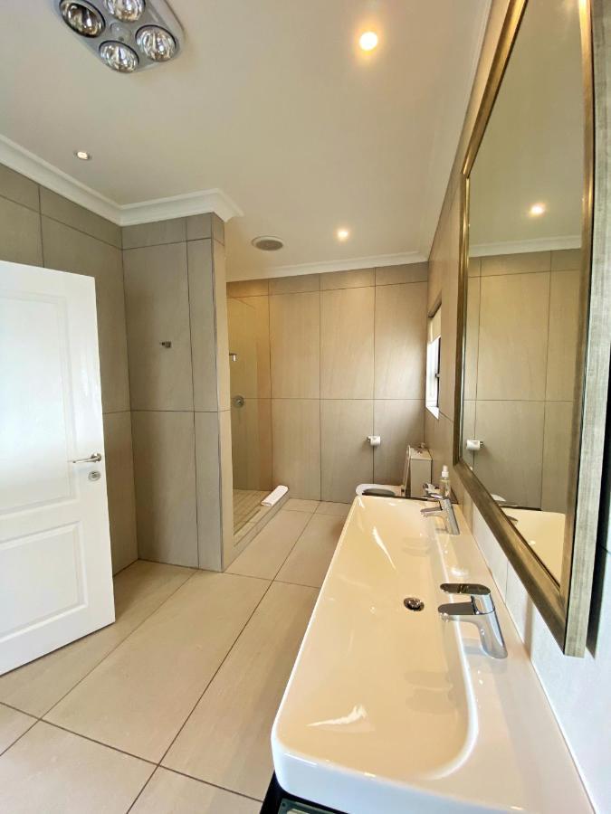 The Northcliff Boutique Hotel Johannesburg Exterior foto